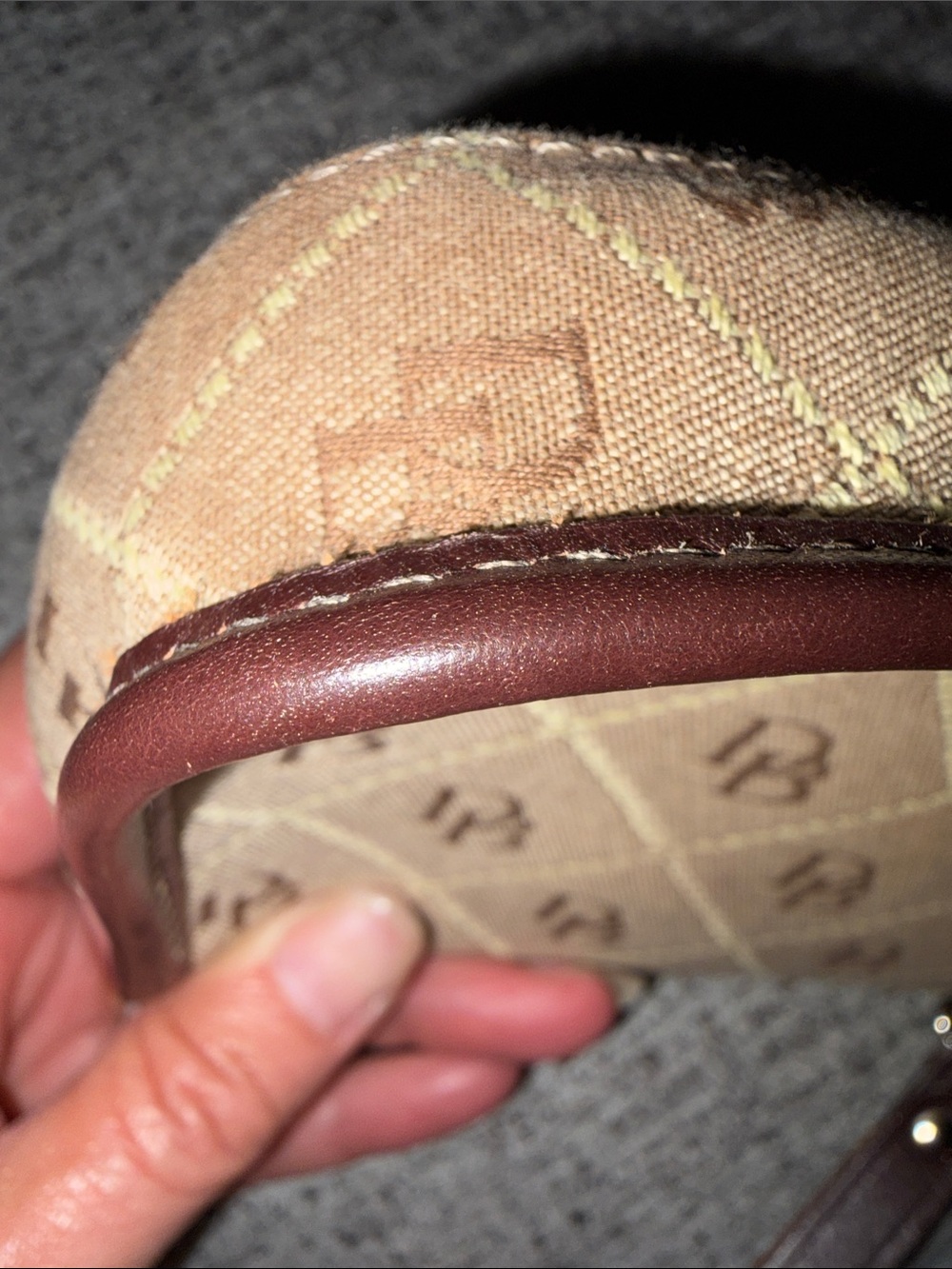 Dooney & Bourke wristlet - Picture 4 of 5